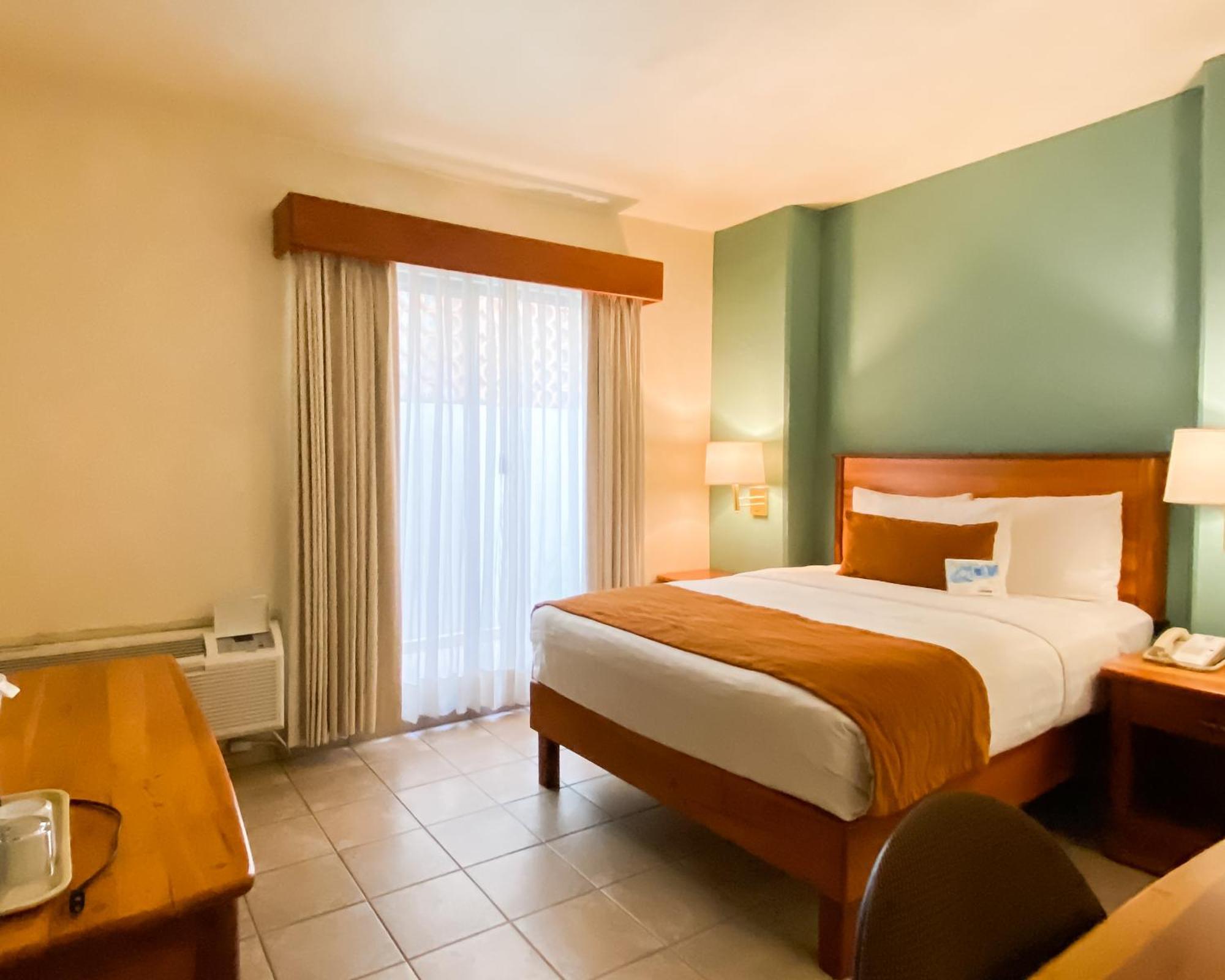 Comfort Inn Tampico Eksteriør bilde