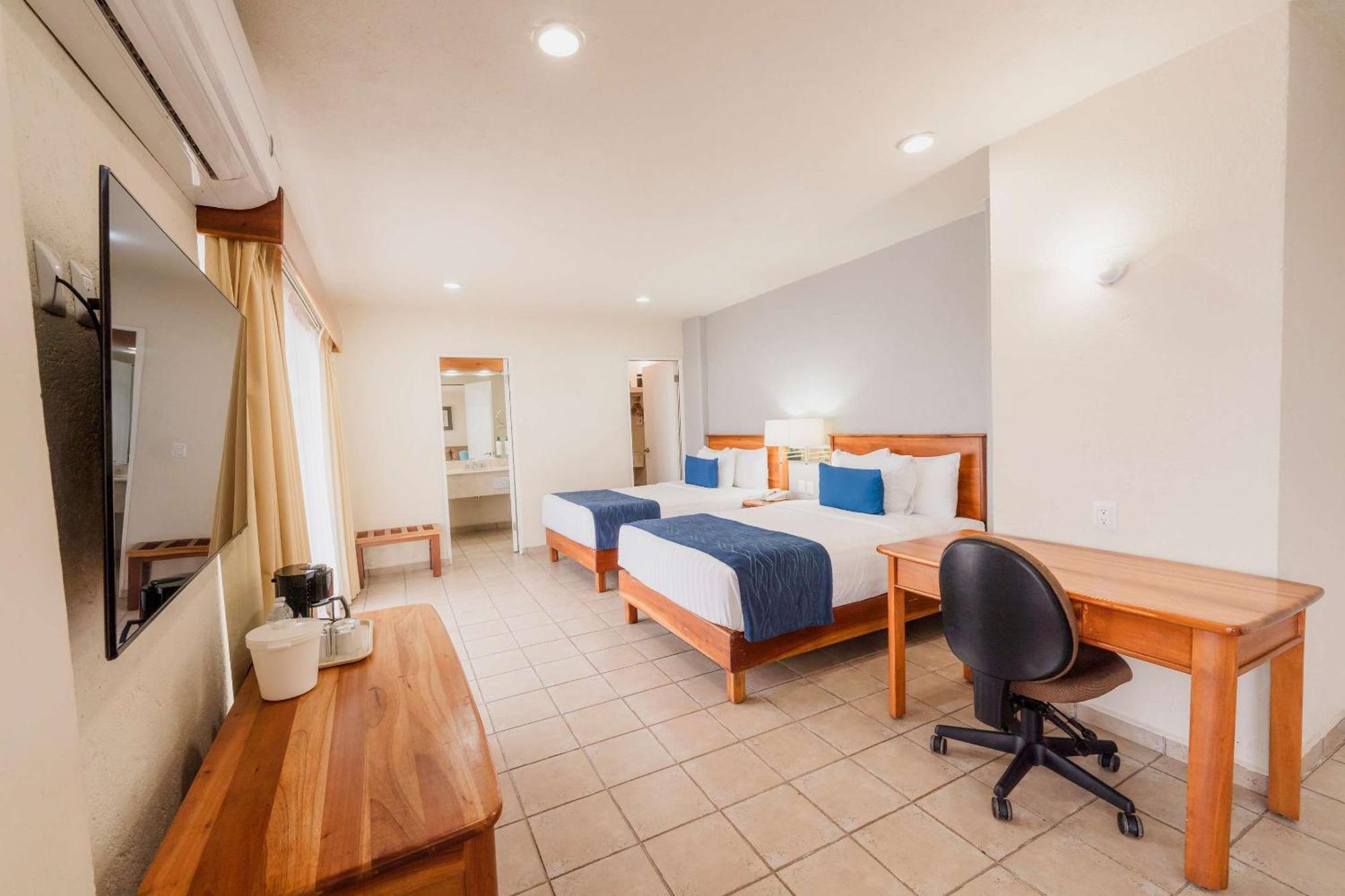 Comfort Inn Tampico Eksteriør bilde